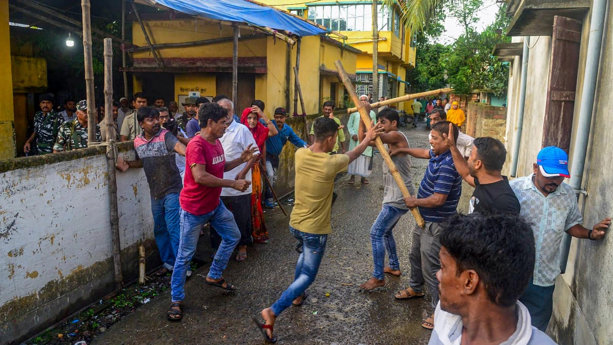 Lok Sabha Phase 1 Polls Live: बंगाल में हिंसा से मतदान प्रभावित; मणिपुर में पांच केंद्रों पर रोकी गई