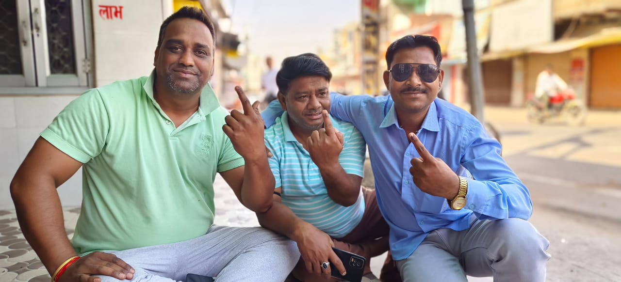 Singrauli News: लोकसभा निर्वाचन में जिले के मतदाताओ में रहा मतदान के लिए भारी उत्साह