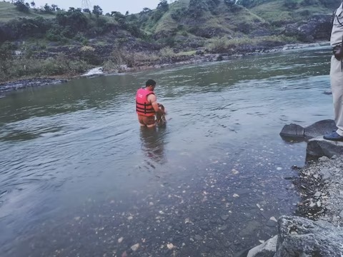 आमला एयरफोर्स के दो जवान ताप्ती नदी में नहाते समय लापता, एसडीईआरएफ और एयरफोर्स की टीम कर रही तलाश