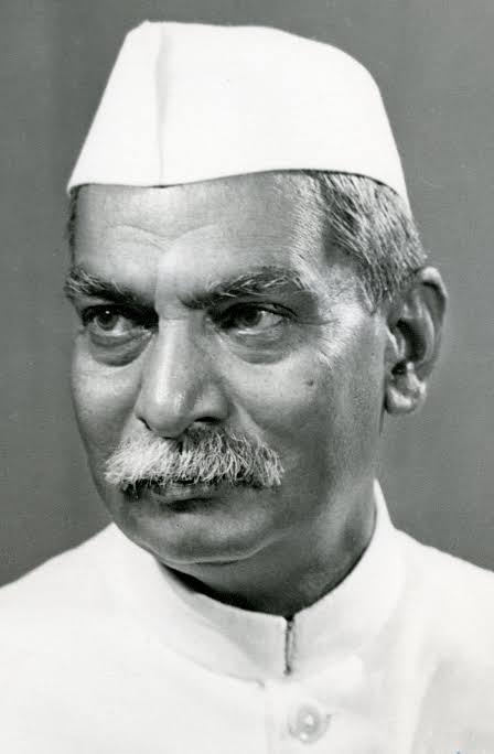 देश के पहले राष्ट्रपति डॉ. राजेन्द्र प्रसाद की जयंती आज, पीएम मोदी ने किया नमन