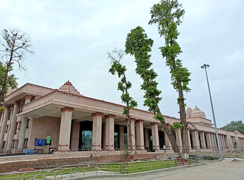 Ayodhya Junction: अयोध्या जंक्शन पर होंगी वर्ल्ड क्लास सुविधाएं, एयरपोर्ट जैसी मिलेंगी सुविधाएं