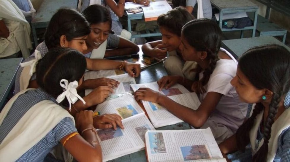 PRERANA : शिक्षा मंत्रालय ने प्रेरणा ' प्रोग्राम किया लॉन्च, 9वीं से 12वीं कक्षा के छात्रों को मिलेग