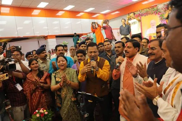 Mp News: भगवान श्रीकृष्ण ने धर्म के मार्ग पर चलने का दिया संदेश: मुख्यमंत्री डॉ. यादव
