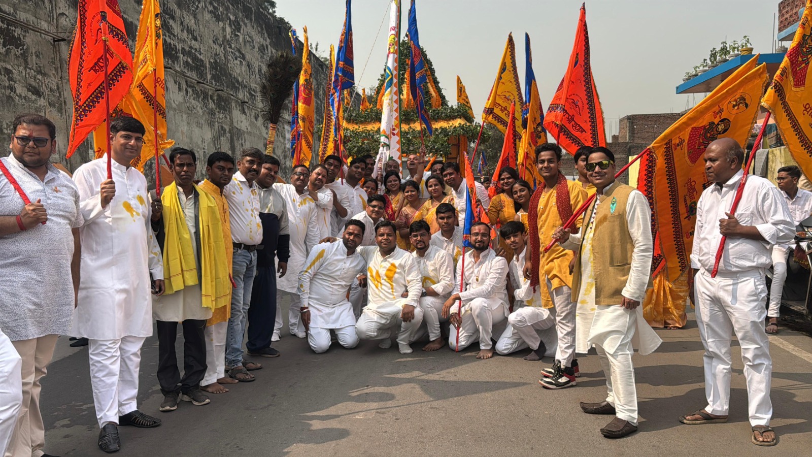 Sonbhadra News: खाटू श्याम निशान यात्रा में जमकर झूमें  श्रद्धालु, 