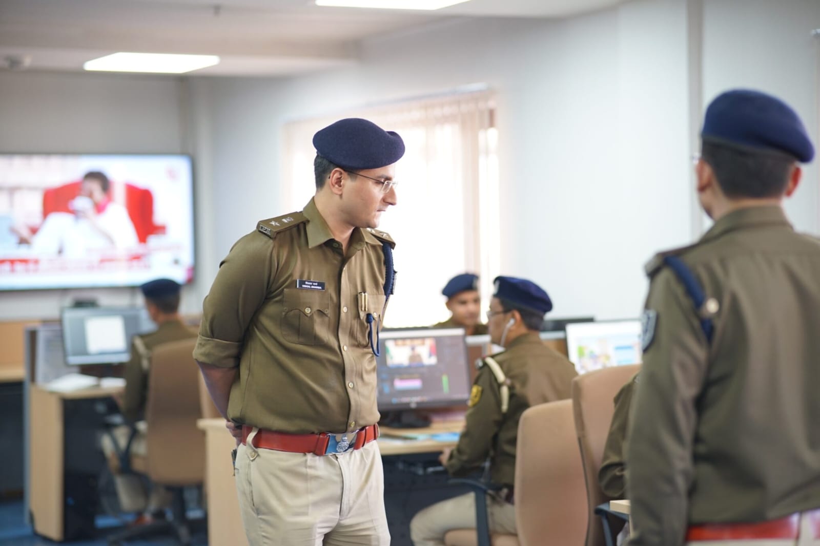 Bihar Police: क्रिएटिविटी में दिल्ली-मुंबई पुलिस पर भी भारी बिहार पुलिस, फेसबुक पर 1 मिलियन फॉलोवर्स