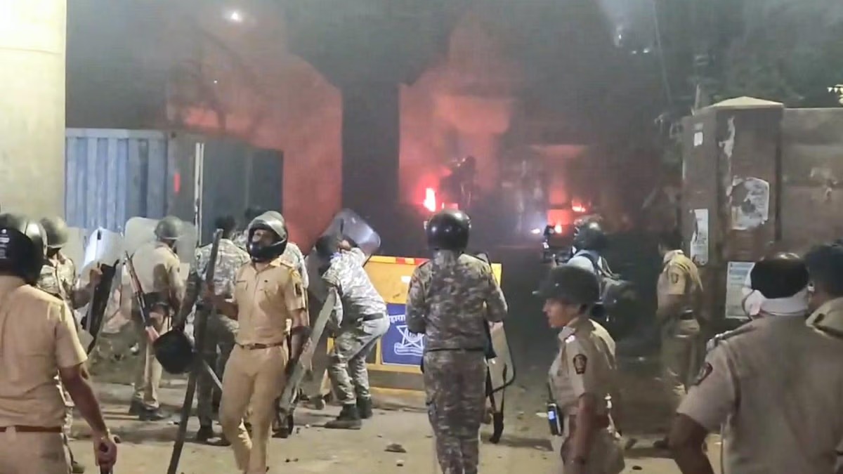 Nagpur Unrest: नागपुर के कई थाना क्षेत्रों में कर्फ्यू, हिंसा के 12 घंटे बाद तनावपूर्ण शांति, कई लोग