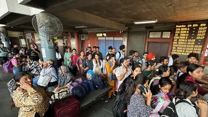 Chandigarh News: चंडीगढ़ में 7 बजे बंद हो जाएंगे बाजार: पटाखे और आतिशबाजी पर रोक
