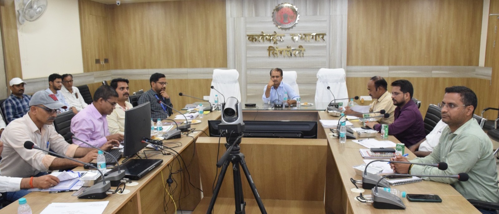 Singrauli News: ऋण मेले का आयोजन कर हितग्राहियों को क्रेडिट का लाभ दिलवाएंः गजेन्द्र सिंह नागेश
