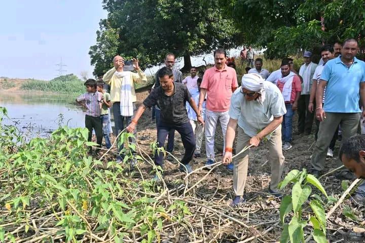 Sidhi News: ग्रामीणजन निभा रहे जल संरक्षण में अहम भूमिका: सांसद