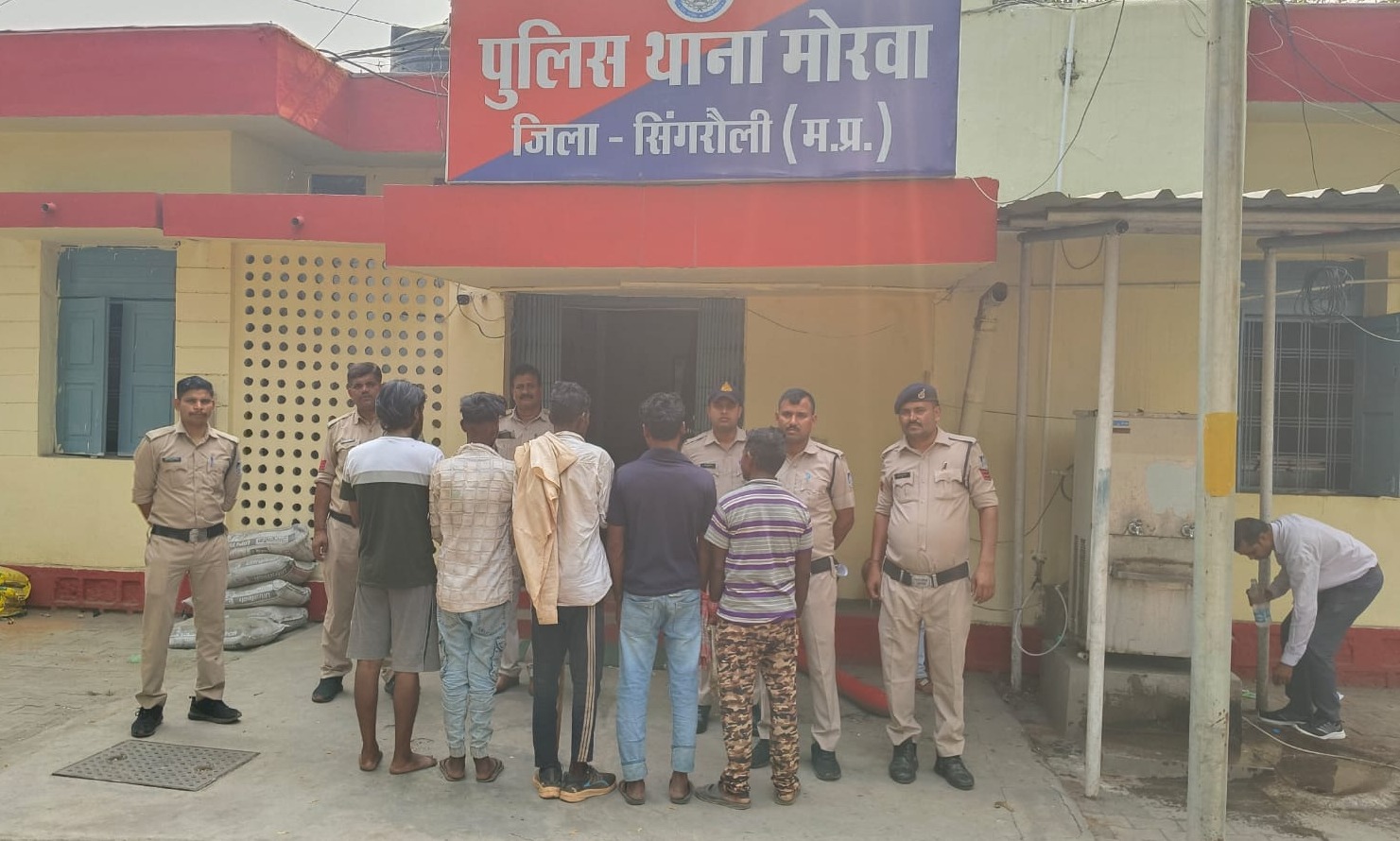 Singrauli News: मोरवा पुलिस ने करीब 1 दर्जन आरोपियों पर की कार्यवाही