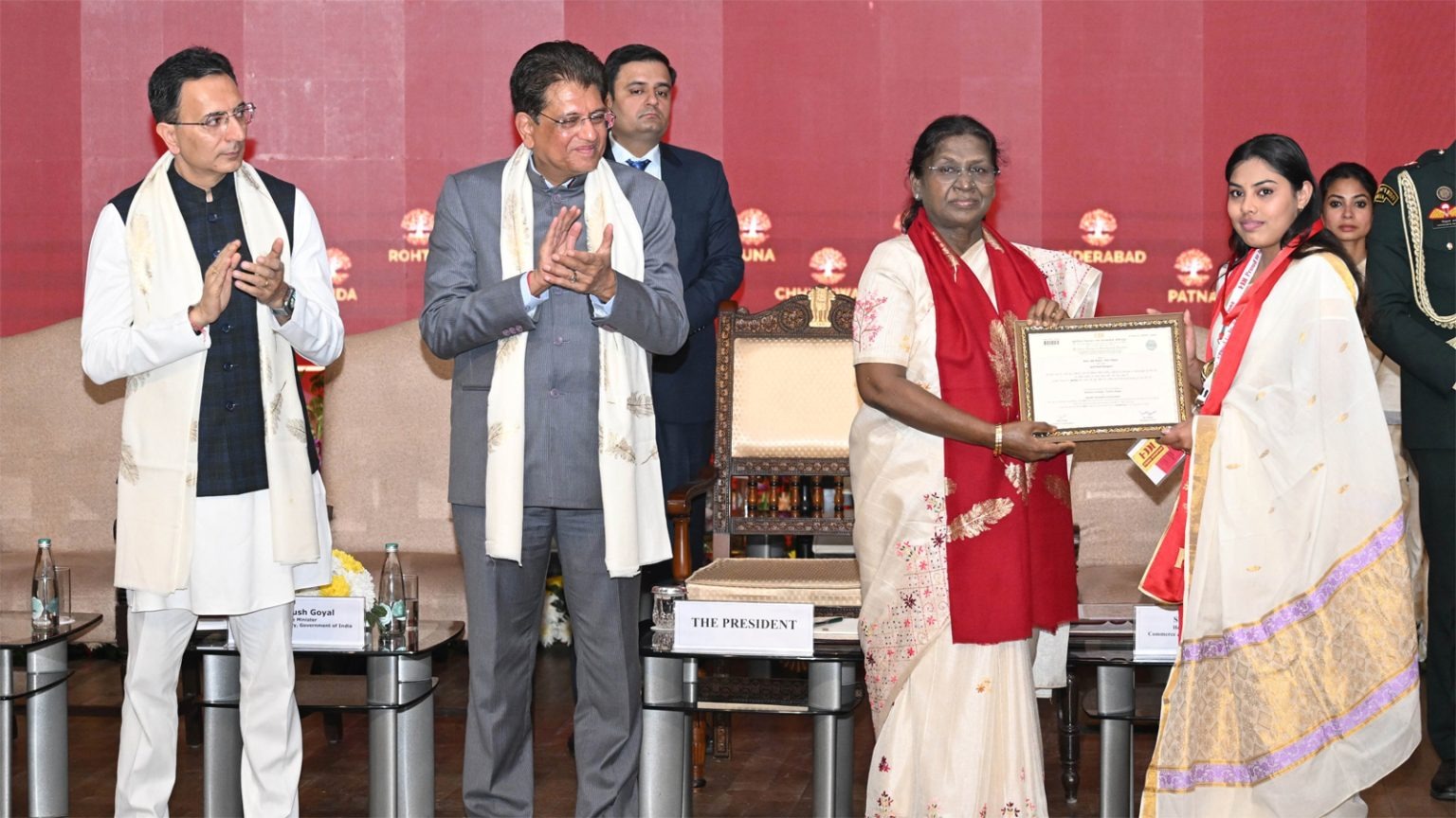 President Murmu addresses FDDI convocation, highlights growth of India’s footwear sector