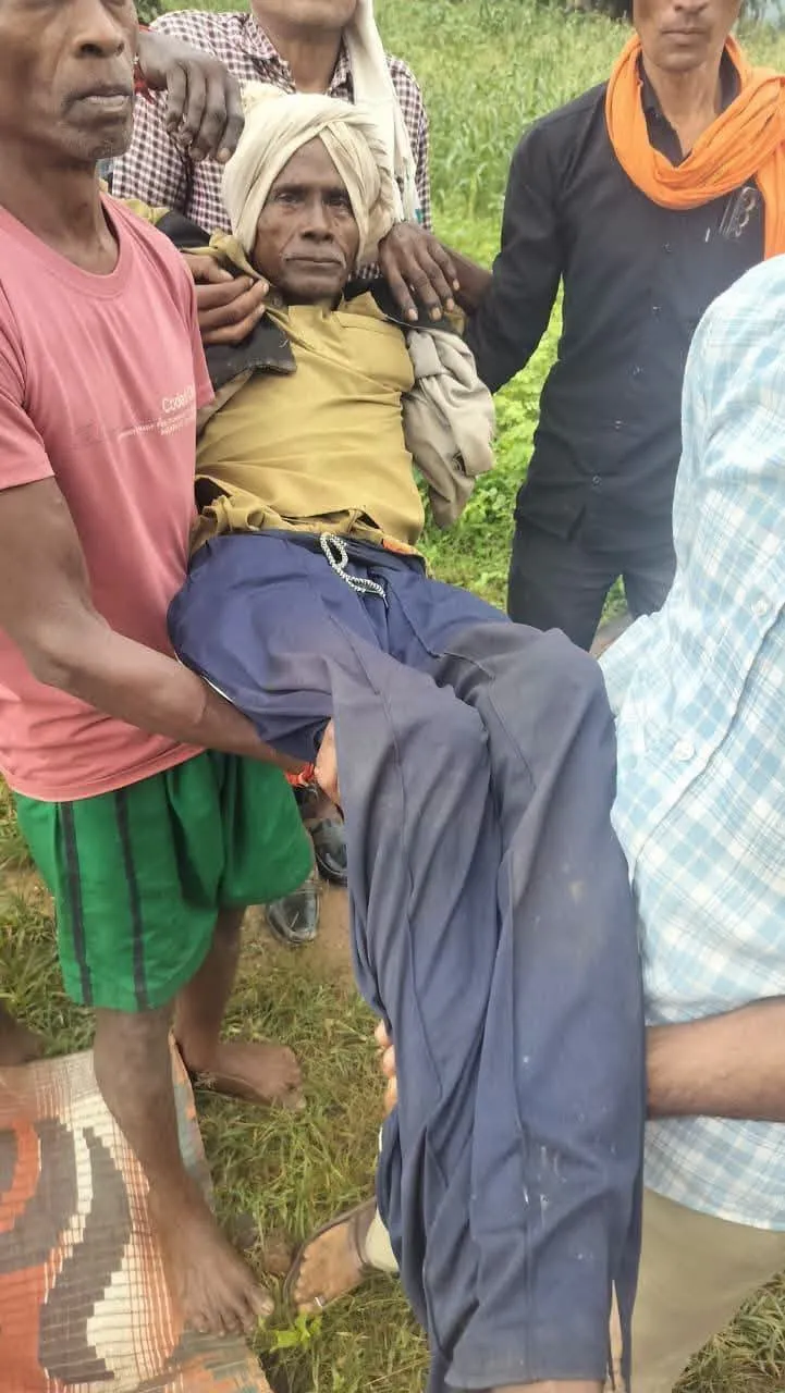 Singrauli News: दसगात्र कार्यक्रम में आकाशीय बिजली का कहर, सात लोग झुलसे
