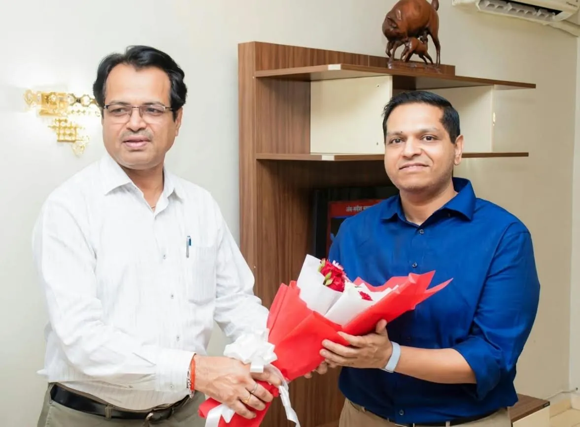Singrauli News: एनटीपीसी विंध्याचल के कार्यकारी निदेशक ने कलेक्टर अंकित अस्थाना से की मुलाकात