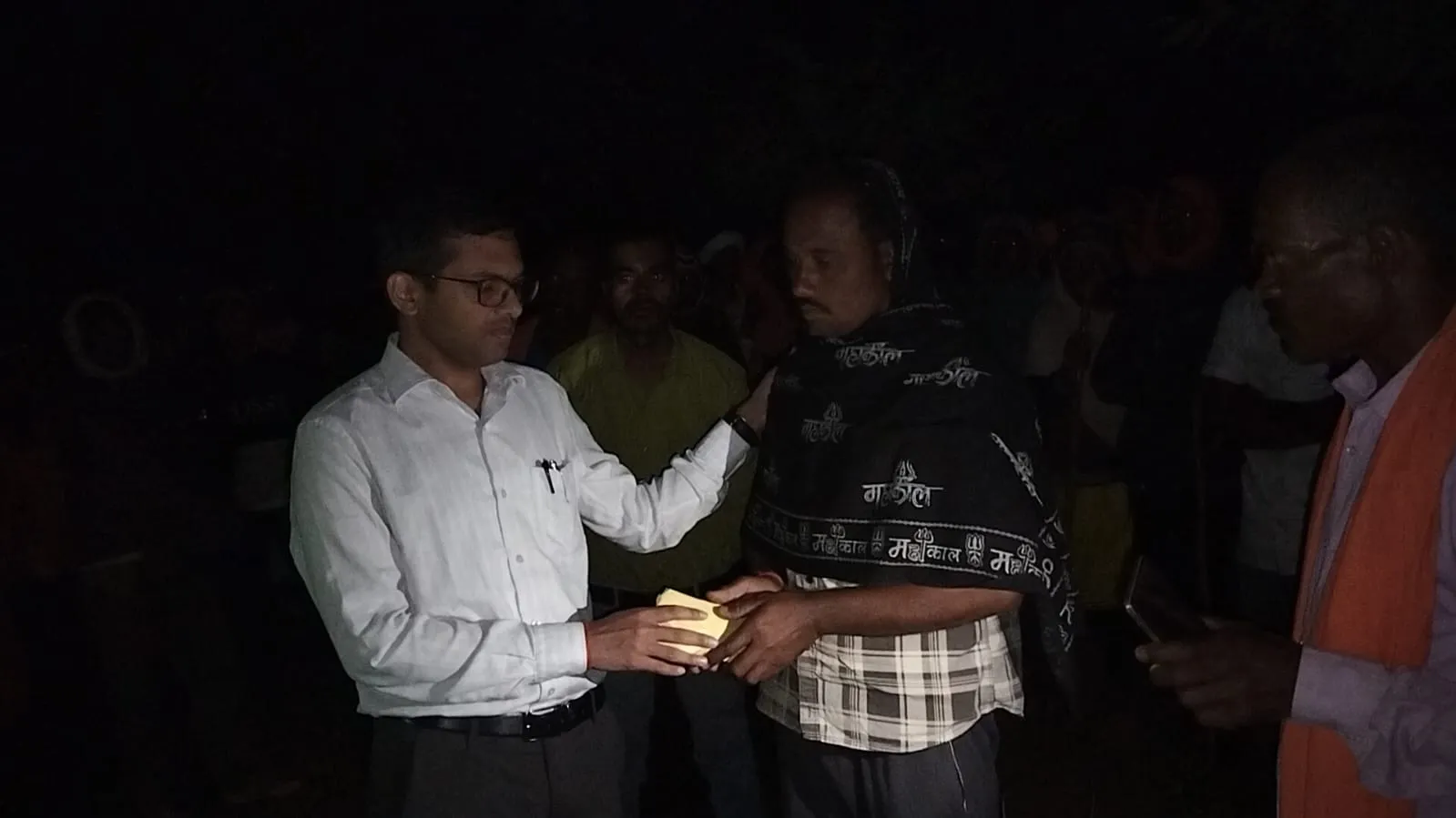 Singrauli News: तमिलनाडु से चार दिन बाद गांव पहुंचा राकेश का शव, बेटे को देख बिलख उठा परिवार