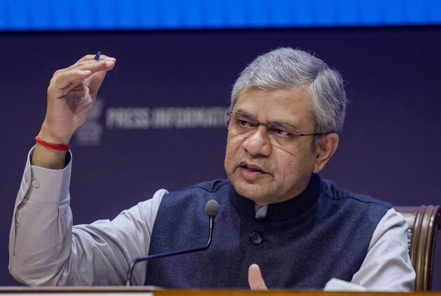 Mobile PLI scheme generates ₹25,000 crore in direct taxes: Ashwini Vaishnaw