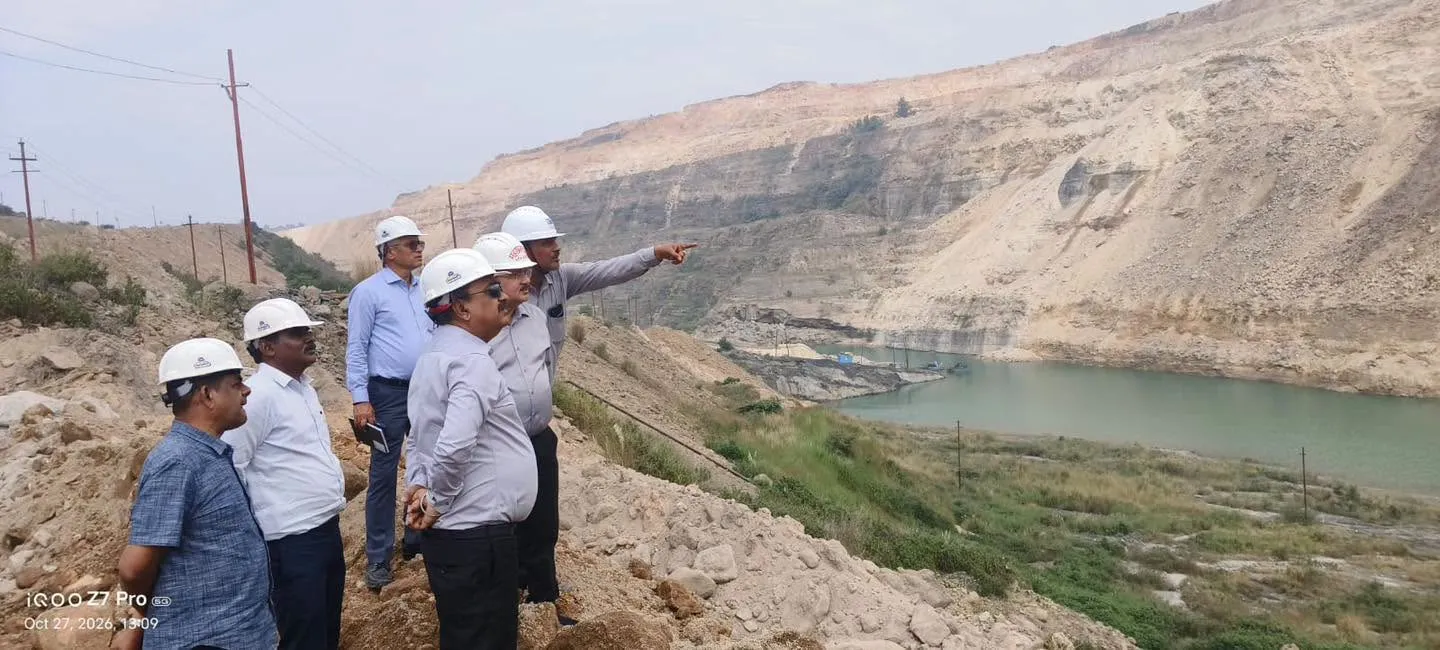 Singrauli News: एनसीएल के ब्लॉक-बी और झिंगुरदाह परियोजनाओं का निदेशक तकनीकी ने किया दौरा